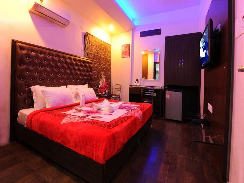 Hotel Pearl Inn & Suites Амритсар Екстериор снимка